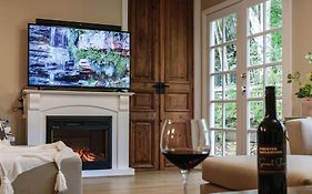 Frazer Place - Thoughtful Country Lodge